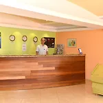 Magnolia Hotel