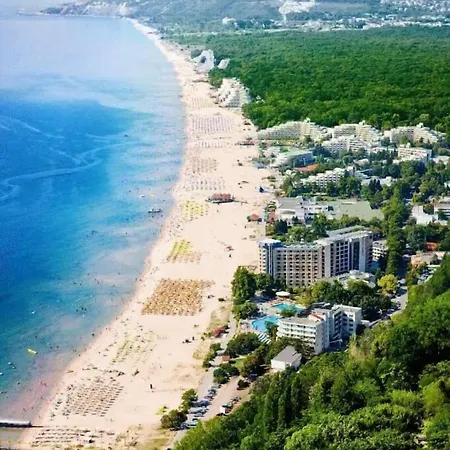 Хотел магнолия Албена