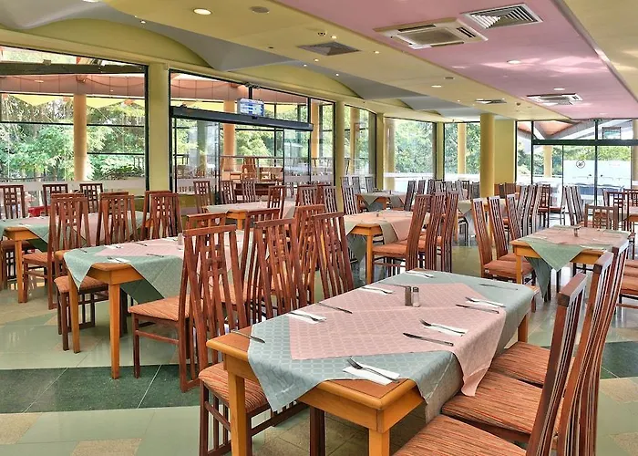 Готель Magnolia Албена