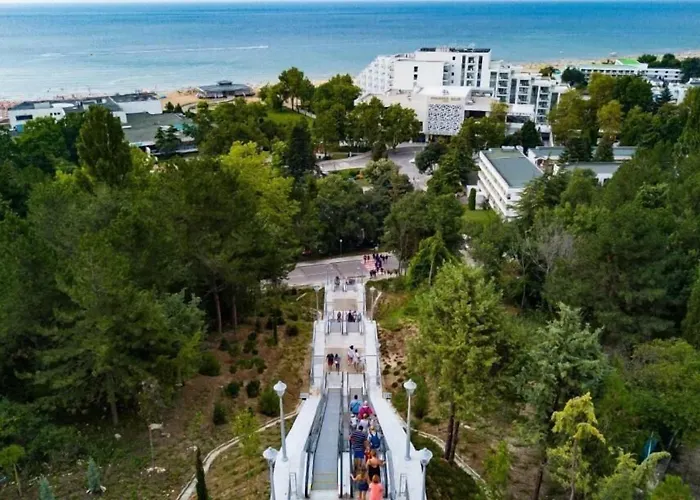 Готель Magnolia